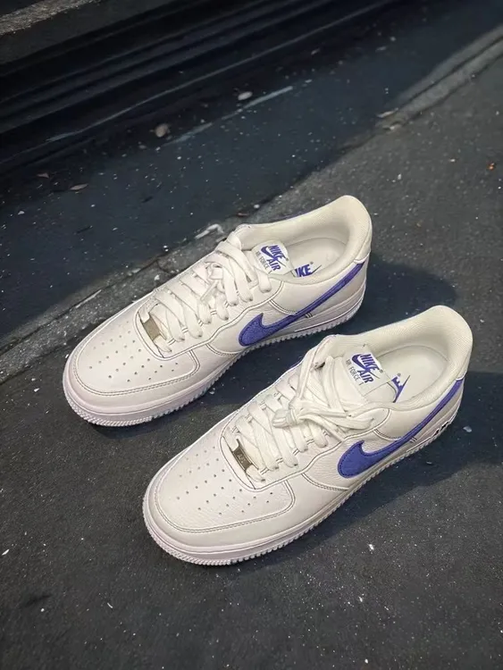 NIKE耐克 AIR FORCE 1 '07 LV8男款白蓝百搭运动休闲板鞋官方正品