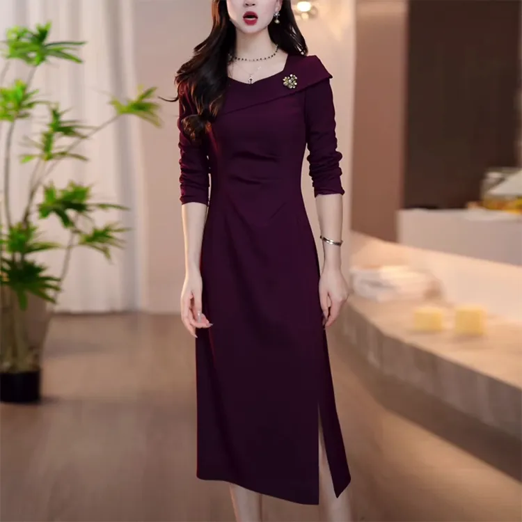秋季新款时尚轻奢绛紫色斜交领口精致气质优雅大气收腰修身连衣裙