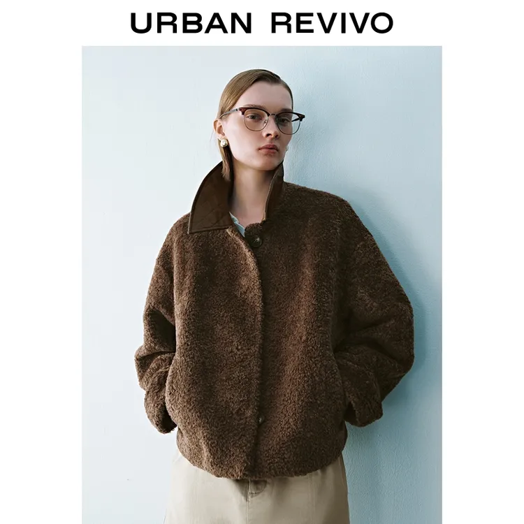 UR2025冬季新款女装琥珀流光风复古拼接翻领外套UYU150032+