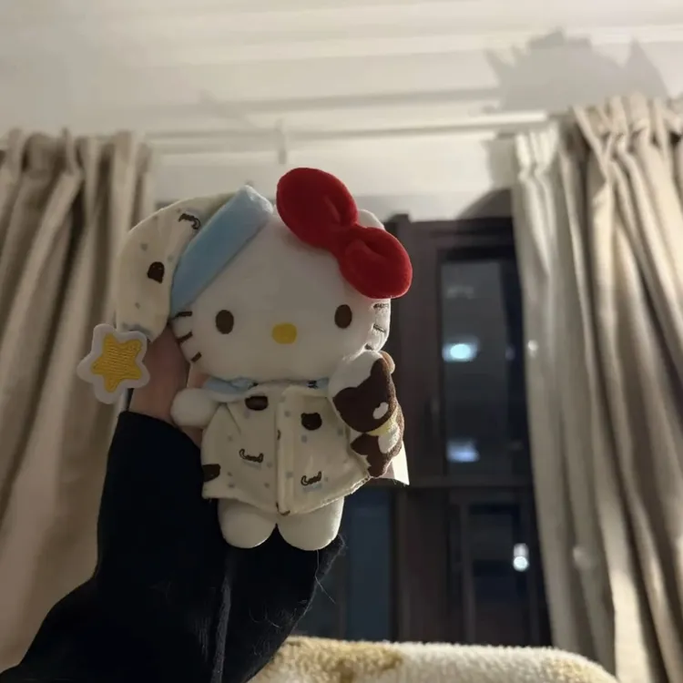 【正版授权】抱小熊睡衣kitty毛绒挂件