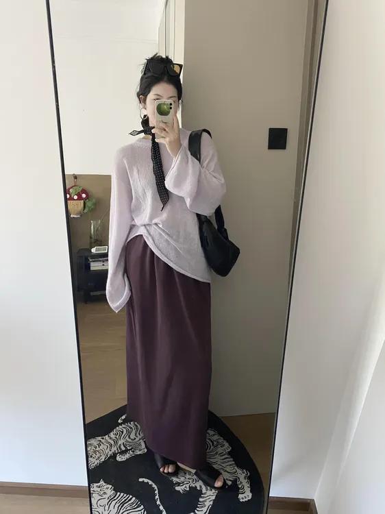 2025秋季新款休闲风宽松薄款圆领毛衣女套头长袖上衣百搭半身裙