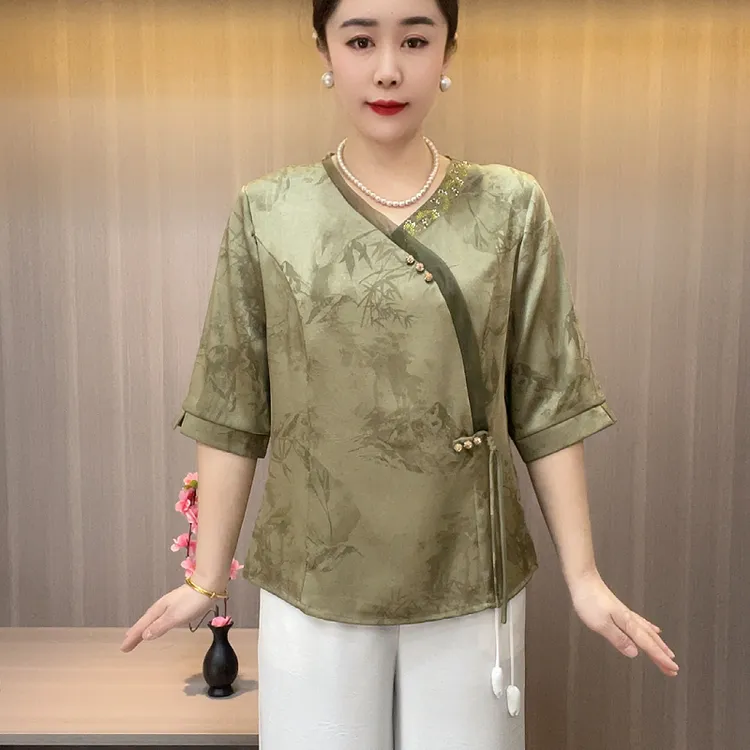 8588夏季新款烫钻中袖中老年T恤女装上衣清凉透气时髦加大妈妈装