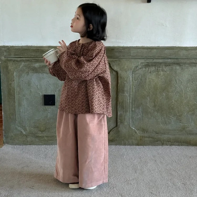 女童碎花衬衫秋装新款女宝宝韩版田园风百搭衬衣宽松泡泡袖上衣潮