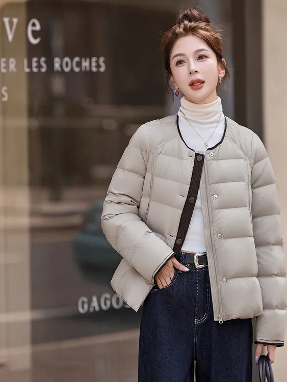 超好看圆领羽绒服女2025冬季新款时尚撞色小个子短款鸭绒外套