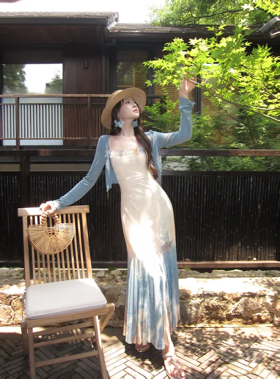 EIA一尧【玻璃海】夏日明媚度假连衣裙气质渐变显瘦纯欲鱼尾插片裙