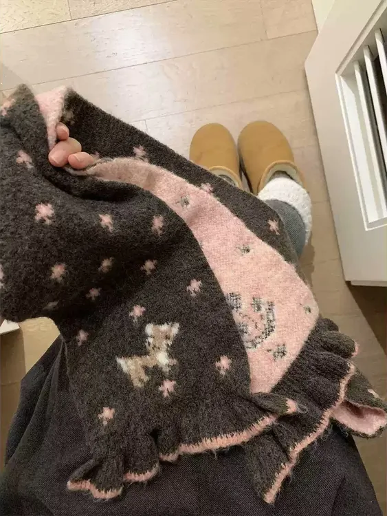 新款韩版冬季氛围感双面小鹿围巾女保暖羊绒针织高颜值高级感围脖