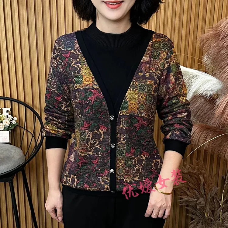 中老年女装秋冬保暖半高领假两件宽松显瘦百搭洋气妈妈装长袖上衣