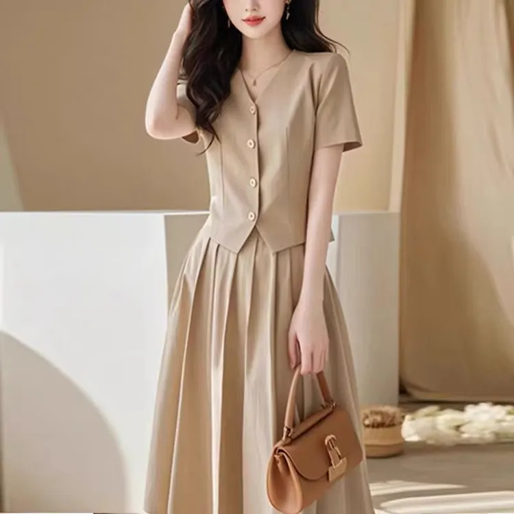 梨型身材穿搭干练气质女装短袖衬衫裙子两件休闲职业套装夏季百褶