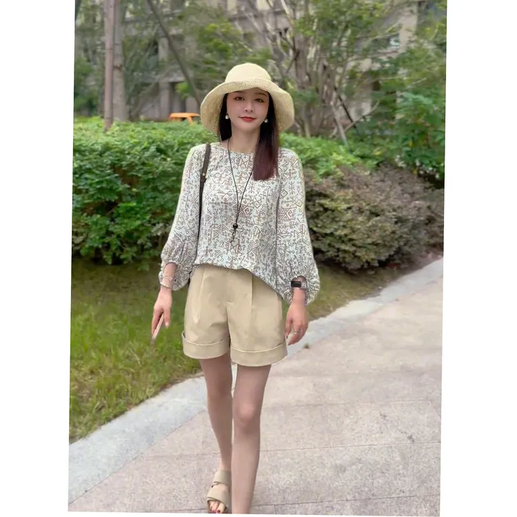 爆款女装夏款新款气质减龄印花上衣百搭显瘦短裤两件套
