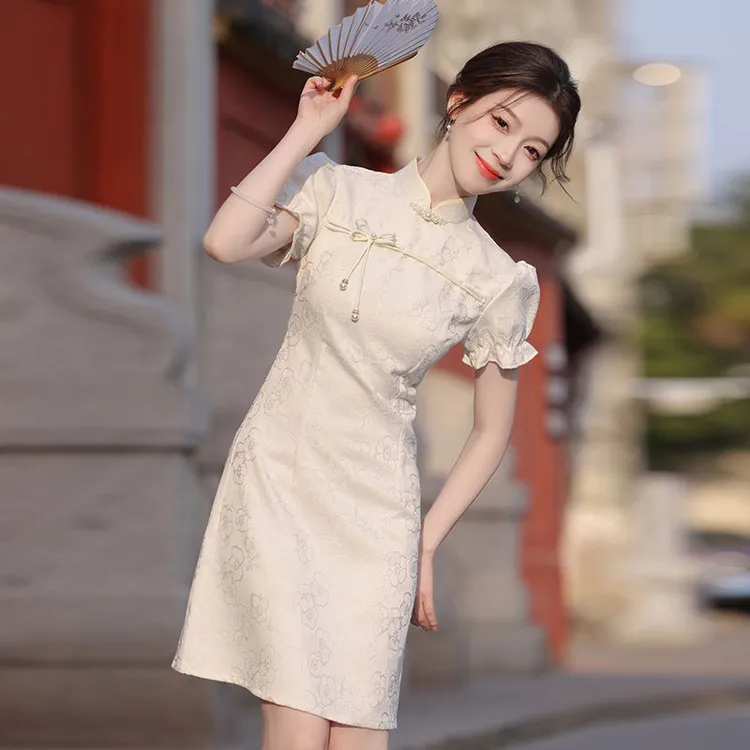 短款旗袍新款2025年轻款少女夏季新中式小个子显高提花改良连衣裙