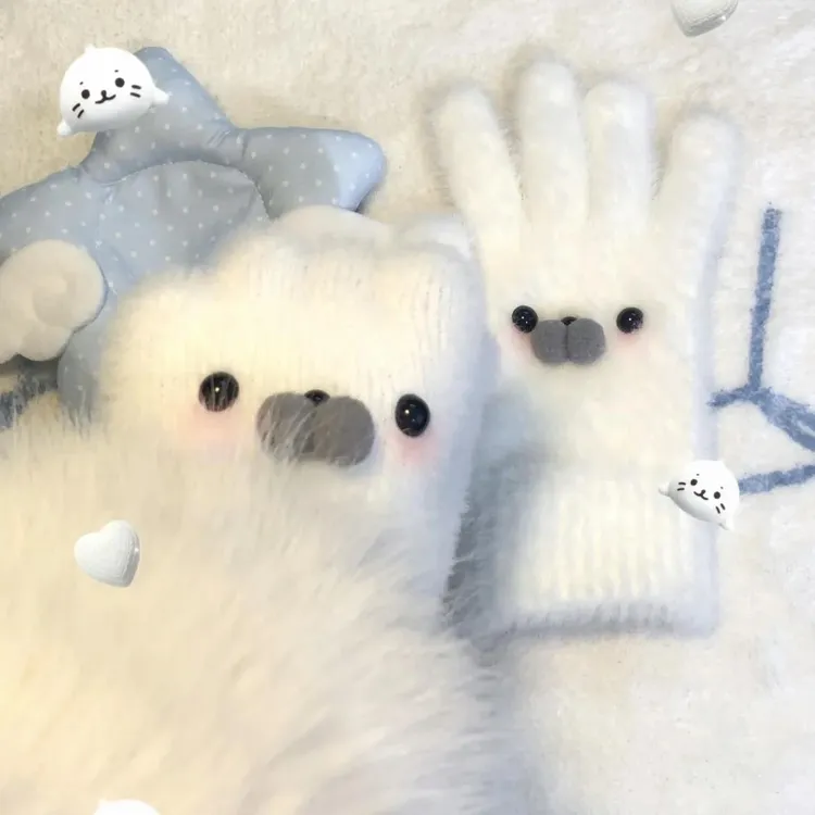 毛绒海豹手套可爱冬季保暖防寒保暖学生分指户外防冻骑行必备用zk