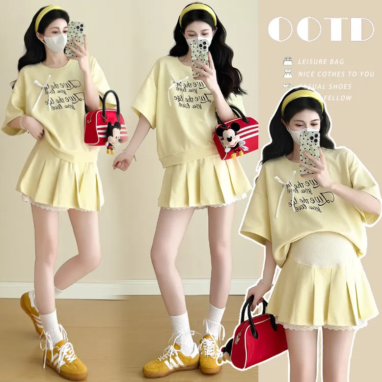 孕妇时尚套装2025夏季韩版字母印花短袖+托腹蕾丝边百褶裙套装