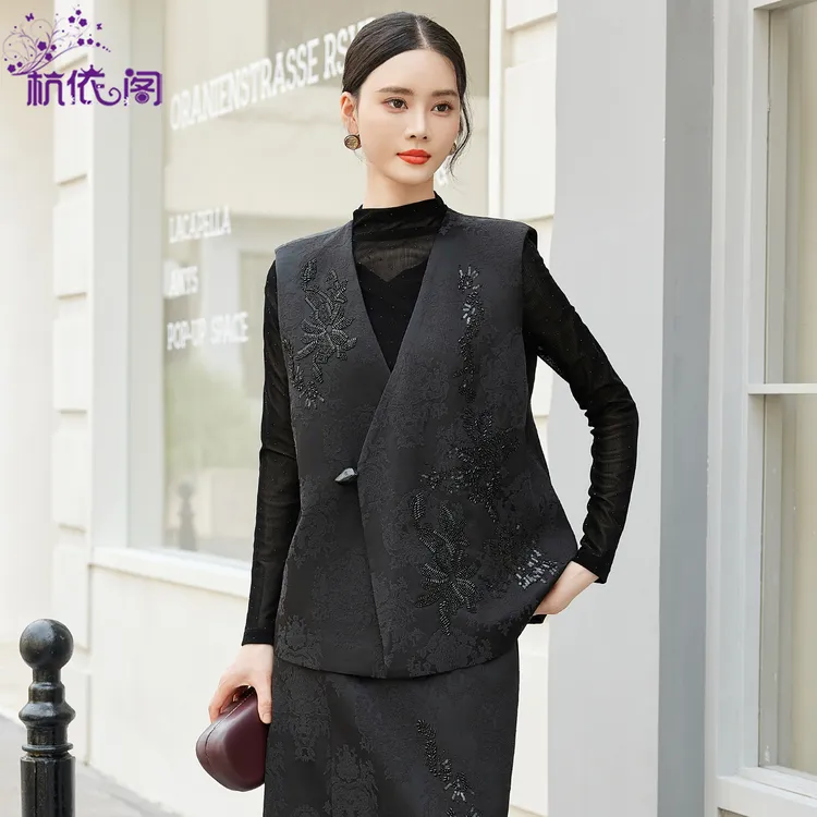 新中式国风马甲女外穿2025秋季新款重工提花钉珠无袖坎肩背心外套