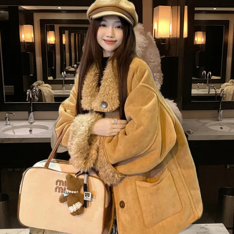 两穿皮毛一体机车服秋冬宽松加厚麂皮毛毛外套女2025新款