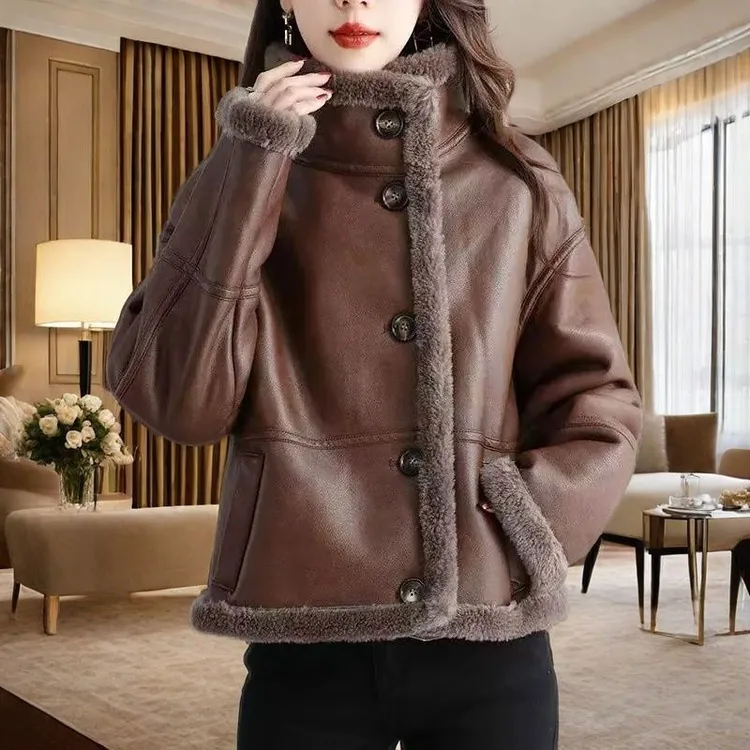 爆款品牌特价808款加绒加厚不裂皮柔软舒适皮毛一体冬季皮外套女