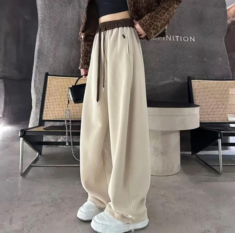 秋冬2025新款一裤两穿百搭刺绣小标拼色高腰显瘦弯刀阔腿休闲长裤