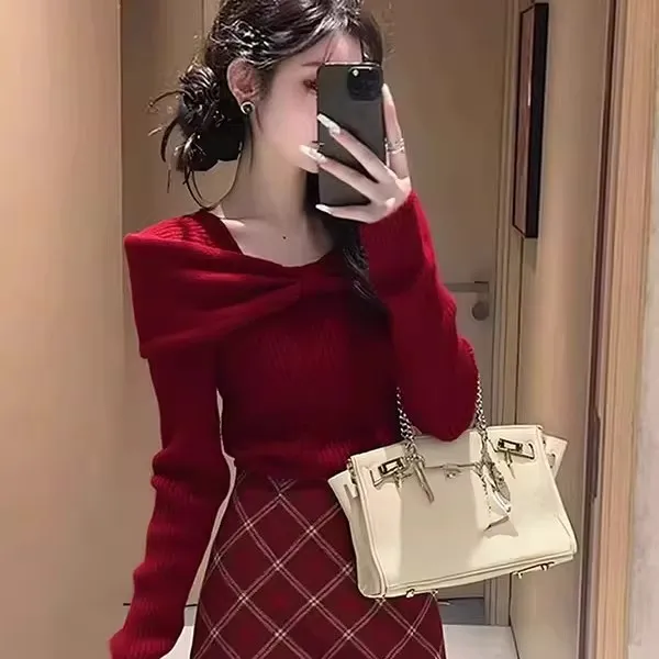 巨好看的新年战袍长袖针织上衣女韩版高腰显瘦格纹半身裙两件套潮