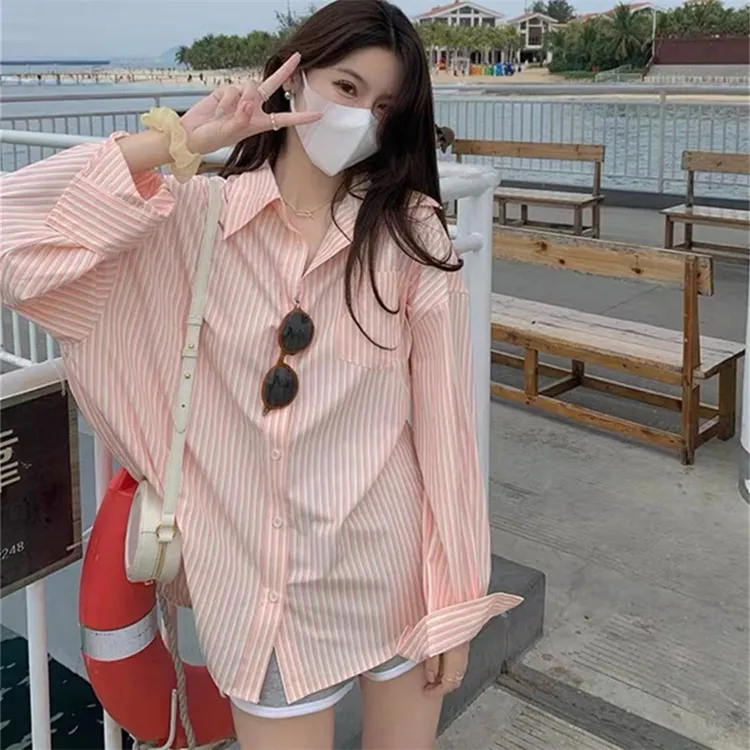 粉色条纹长袖衬衫女春秋新款薄款宽松慵懒设计感防晒开衫衬衣上衣