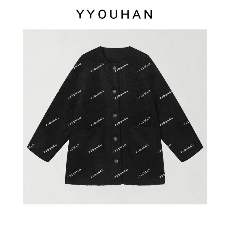 月月 2025冬季新款极简小香风厚款烫金圆扣毛毛外套 2511C7822