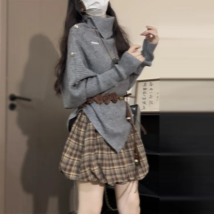 早秋2025新款灰色不规则高领毛衣女花苞半身裙子韩系穿搭短裙套装