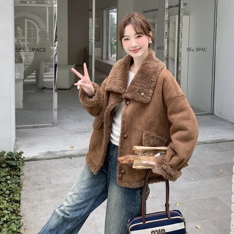 两面穿翻领皮毛一体麂皮绒羊羔毛外套短款宽松加厚不成坨棉服女款