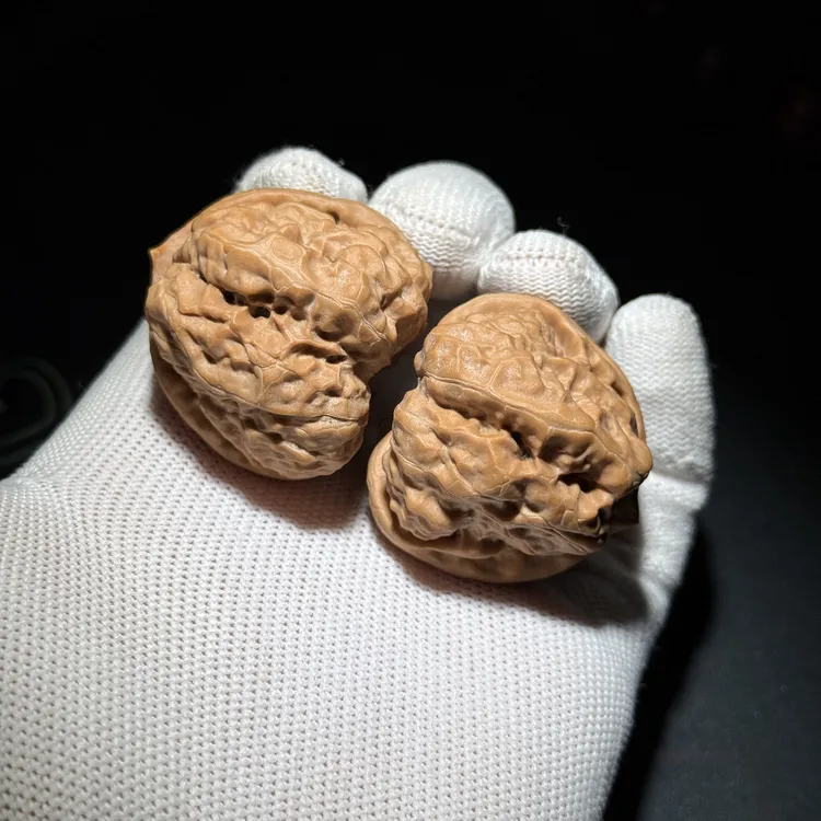640微全品三角毒蛙蛤蟆头文玩核桃红皮精品尺寸:边38肚42高35