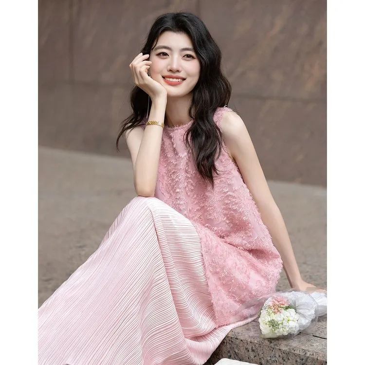 哥弟阿玛施正度假风显瘦直筒夏季连衣裙时尚知性风衣服甜美吊带裙