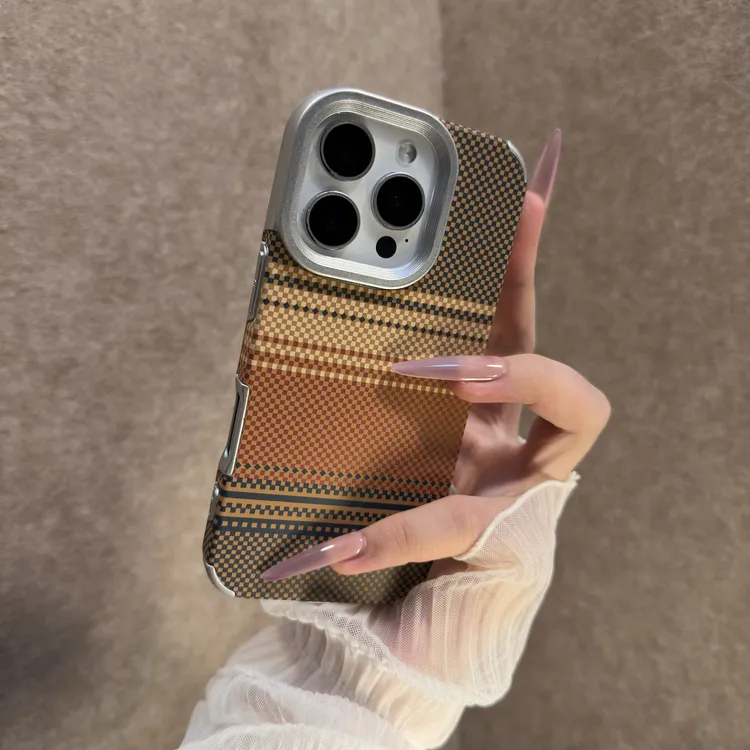 凯夫拉碳纤维纹适用苹果17promax手机壳全包iPhone16简约15小众14