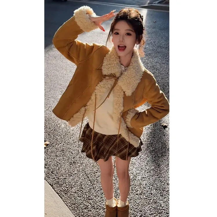 皮毛一体翻领仿羊羔毛外套女2025冬季新款韩系小个子加绒加厚上衣