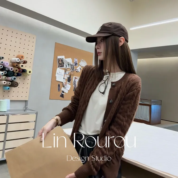 【小马绞花针织开衫】XSMY58337