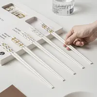 陶瓷小熊筷子5双装家用创意分餐筷子耐高温易清洗礼盒套装