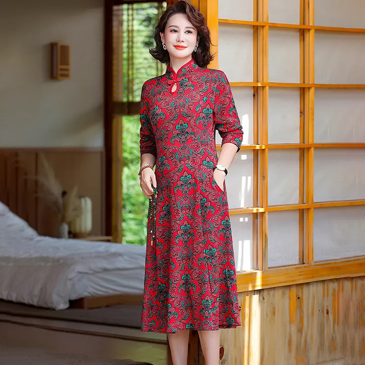 妈妈秋季新款连衣裙时尚碎花气质过膝中老年中长款旗袍裙子洋气