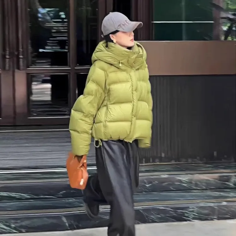 松软软泡芙羽绒服女2024冬季新款云朵90白鸭绒宽松加厚面包服外套