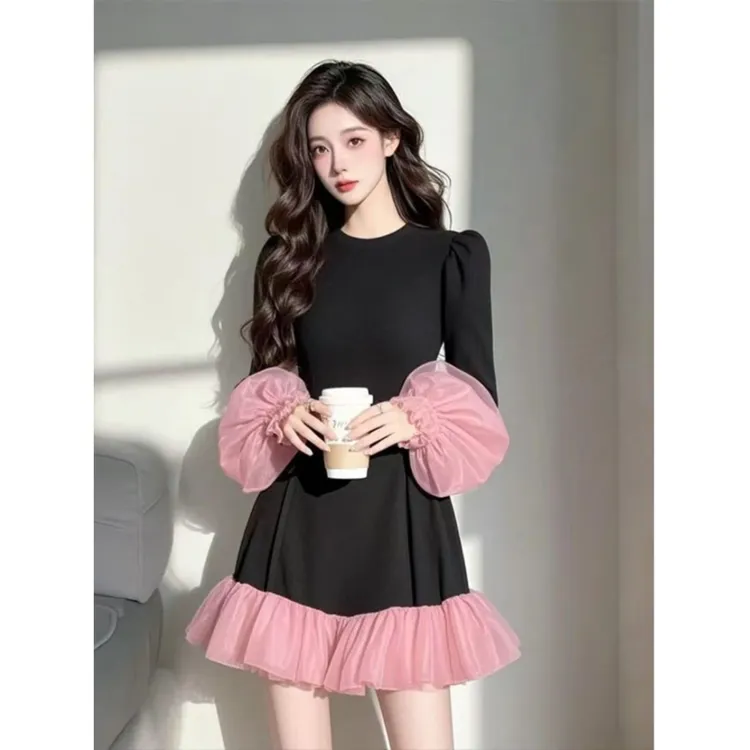 高级气质千金风网纱拼接黑色连衣裙女2025春季新款显瘦小黑裙子女