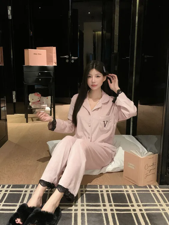 海岛绒V家经典款蕾丝花边睡衣女秋冬季新款压花蝴蝶结套装家居服