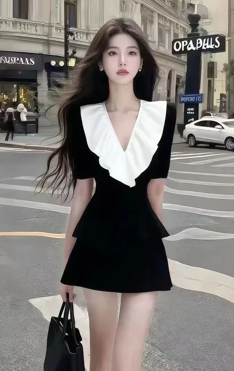 新款轻奢优雅温柔知性风黑色V领短袖收腰连衣裙显瘦时尚气质女装