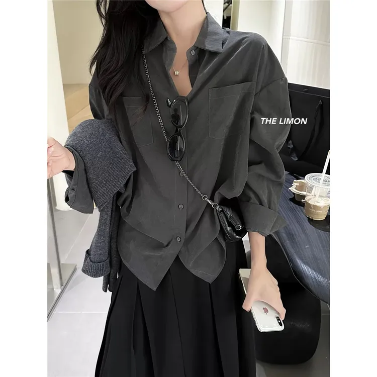茜茜专属法式通勤高端雾面感长袖灰色衬衫秋冬女士双口袋小众上衣叠穿衬衣