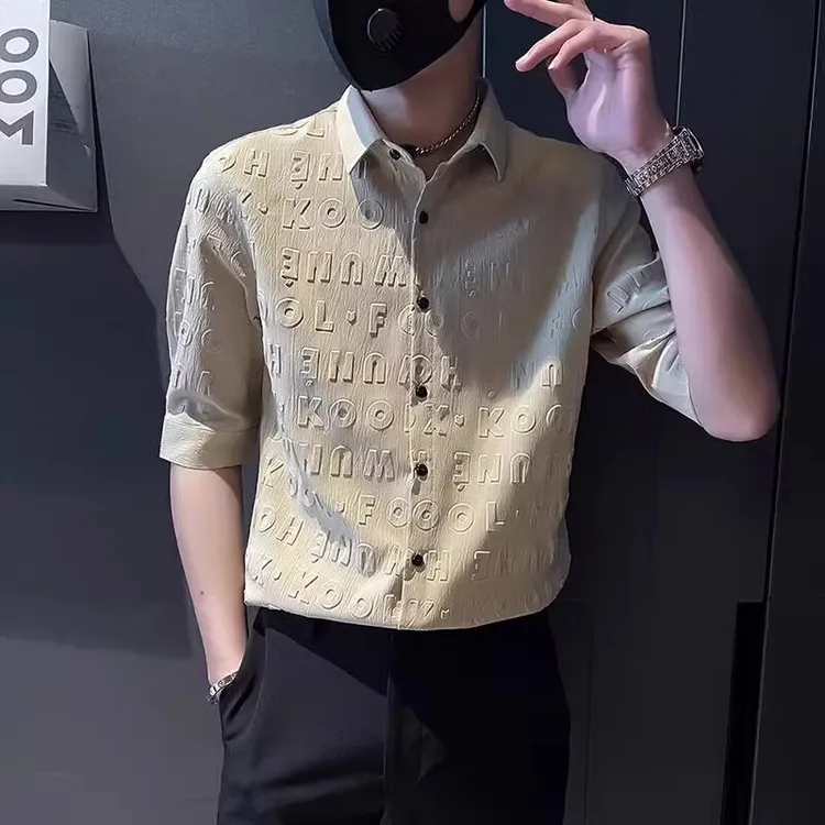 Cardanro/卡丹路高级感立体压花衬衫男士夏季薄款休闲五分袖上衣