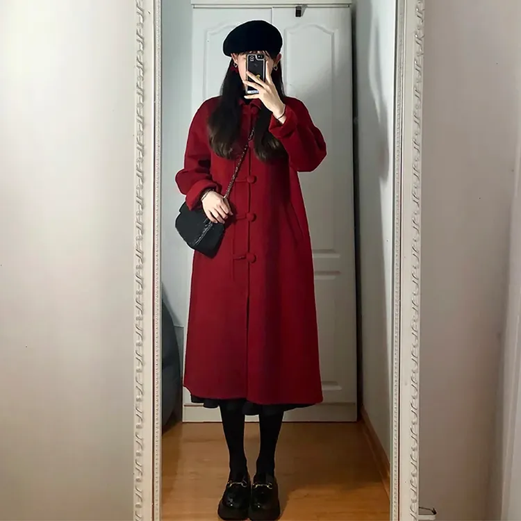 拉夏贝尔酒红色呢子大衣女秋冬新款vintage小个子赫本风中长款毛