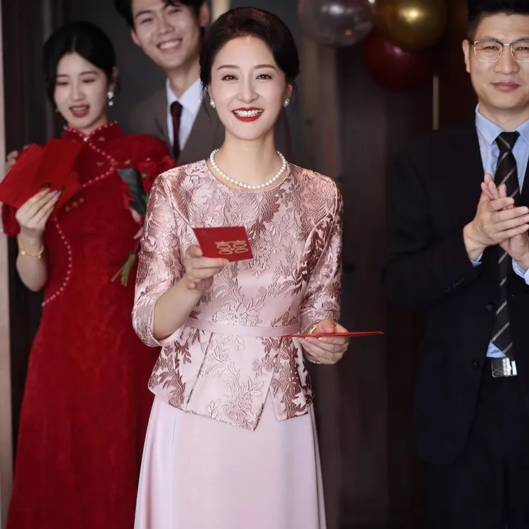 10月份喜婆婆婚宴装2025新款中式旗袍妈妈装结婚礼服假两件套裙子