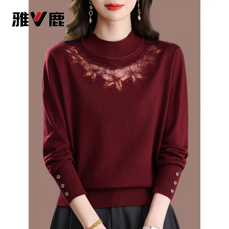 雅鹿秋冬半高领羊毛衫女2025新款中年妈妈蕾丝漂亮洋气内搭打底薄