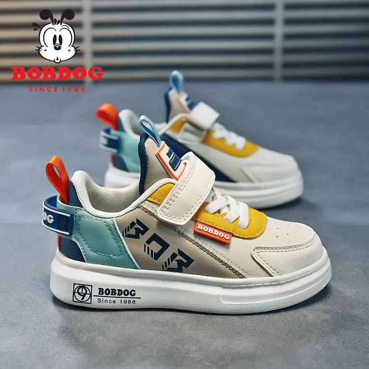 巴布豆男童鞋子2025春秋新款板鞋皮面防水软底加绒二棉儿童运动鞋