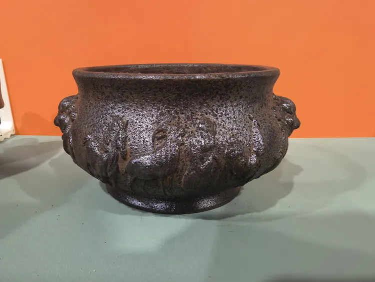 铁艺狮子香炉直径12高度7.5