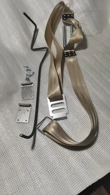 蜂箱绑带5条，新疆西藏不包邮!!!送安装工具。