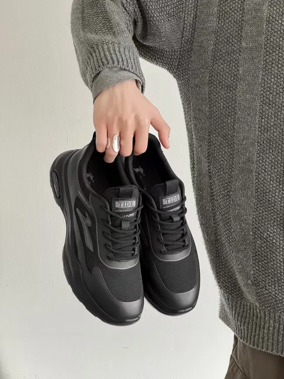 男鞋夏季新款透气防臭网面鞋子男士百搭潮流软厚底黑色休闲运动鞋