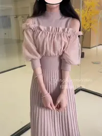 樱花妹妹 温柔代言人！！雪纺拼接露肩软糯针织连衣裙