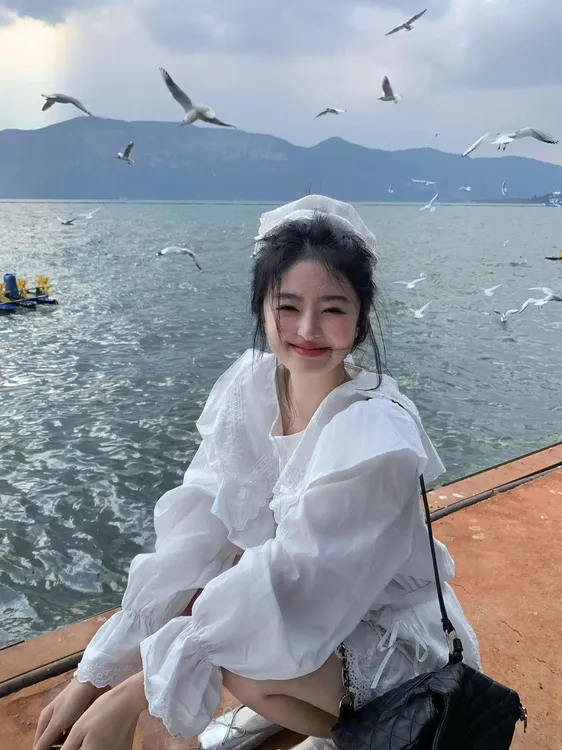 2025春季新款甜美减龄重工花边娃娃领木耳边长袖衬衫蕾丝半身裙