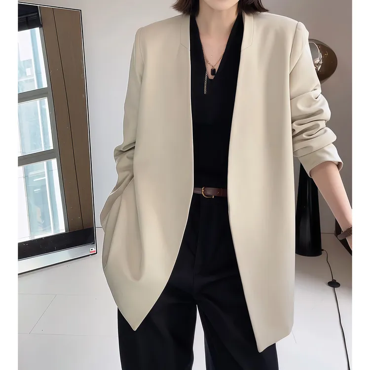 2025春秋新款今年流行女装轻奢简约小香风西装宽松白色外套上衣女