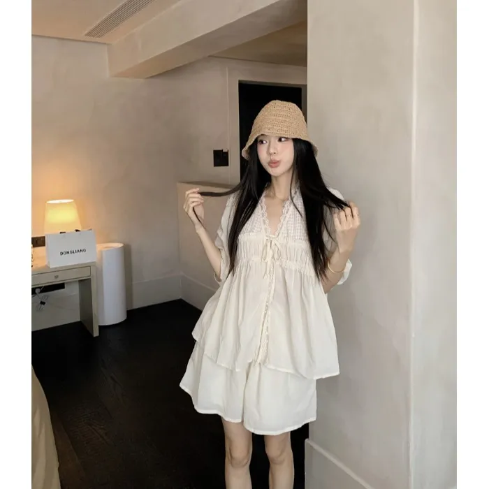 韩系慵懒套装蕾丝边薄款衬衫上衣女夏季高腰宽松休闲裤短裤两件套