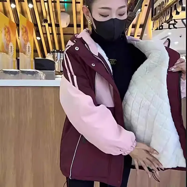 冬季2025年新款加绒加厚棉服外套女保暖防风冲锋衣休闲连帽派克服